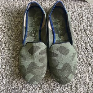 Rothy’s the loafers Olive camo print size 10.5